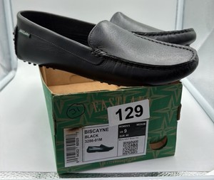 Brand New size 9 Eastland black womens slip on leather style shoes