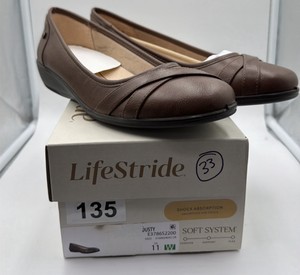 Brand New size 11 Womens Life Stride shock absorption leather style flats
