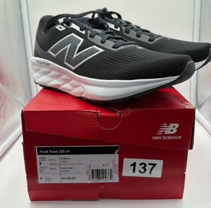 Brand New size 8 Womens New Balance Fresh Foam 520 V9 shoes