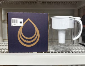 Brand New Britta brand water filtration system pitcher