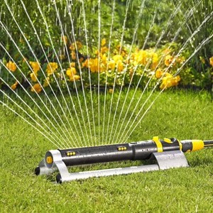 NEW Members Mark Oscillating Lawn Sprinkler