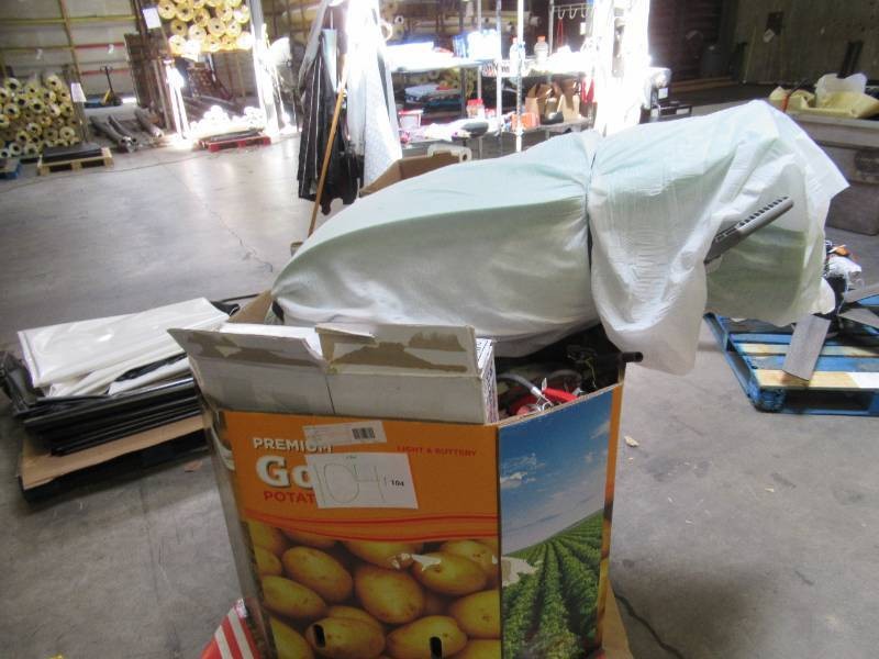 Pallet of Store Overstock and Ecommerce Product and Returns