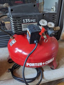 PORTER CABLE 3.5 GAL 135 PSI PANCAKE COMPRESSOR