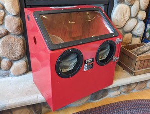 BRAND NEW 30lb CAPACITY BENCHTOP SAND BLAST CABINET & GUN