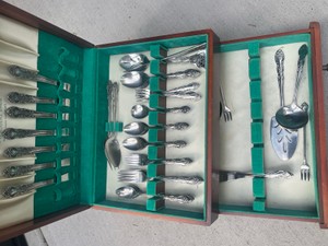 silverware set