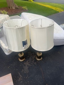 2 lamps