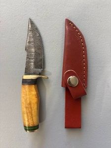 Brand New Damascus Knife with Leather Sheath 6.5 Overall Length