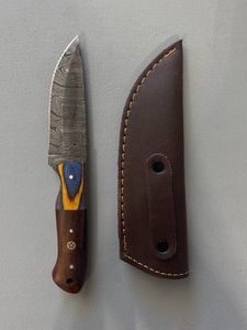 Brand New Damascus Knife with Leather Sheath 8 Overall Length