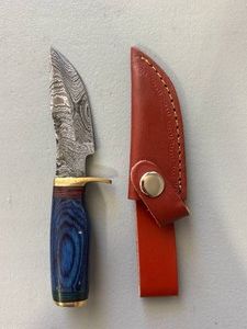 Brand New Damascus Knife with Leather Sheath 6.5 Overall Length