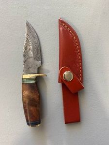 Brand New Damascus Knife with Leather Sheath 6.5 Overall Length