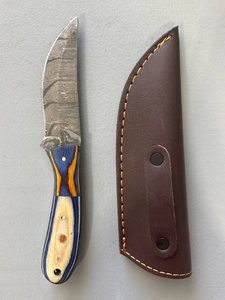 Brand New Damascus Knife with Leather Sheath 8 Overall Length