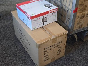 Lot of (1 Box) Simkar LED Flood Light MPF50 4-count ( 4 total items )