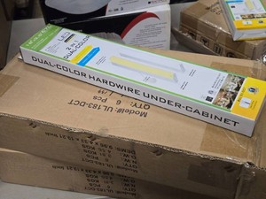 Lot of (1 Box) Cyber Tech Lighting 2 in 1 Dual Color LED Undercabinet Light  Dimmable UL183-DCT 6-count ( 6 total items )