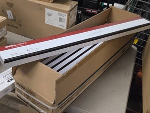 Lot of (1 Box) Nora  NSPEC Lighting 32 LED Undercabinet Light 3000K NUD-8832 6-count ( 6 total items )