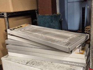 Lot of (7) DLU U-Bent T8 Fluorescent Tubes 32W 2G13
