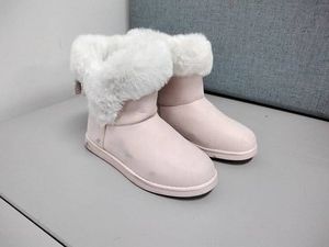 Juicy Couture Kizzy Faux-Fur Winter Boots Womens Light Pink Size 9 Pre-Owned