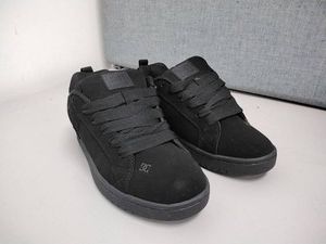 DC Court Graffik Boys Youth Triple Black Skate Sneaker Size 7 Pre-Owned (Barely Used)