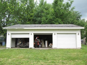 Brownton Handyman Special Home With 3 Stall Detached Garage NO RESERVE AUCTION!!