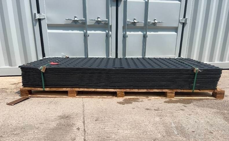 SDLANCH IRGPM Diamond PlatedSmooth Ground Protection Mat 4X8 (IRGPM-4x8x05)