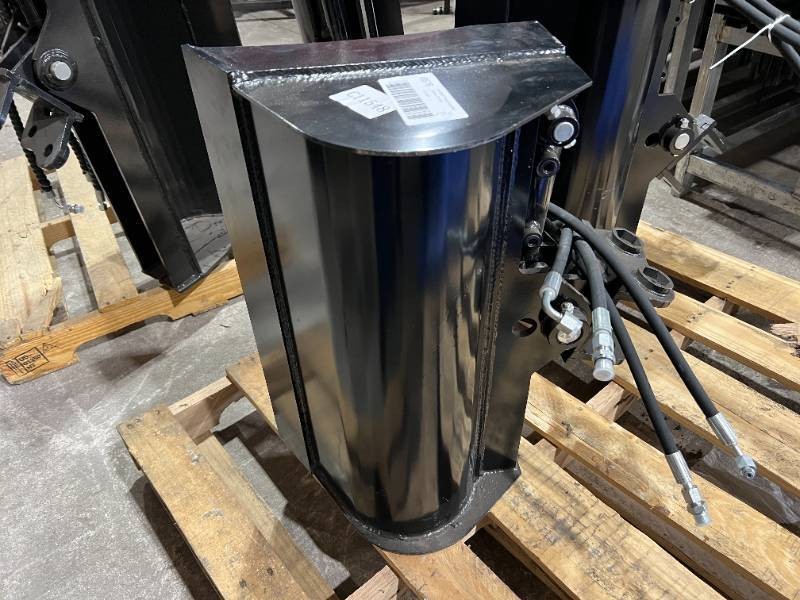 FUTURE Tilting Excavator Bucket, 24 Inch