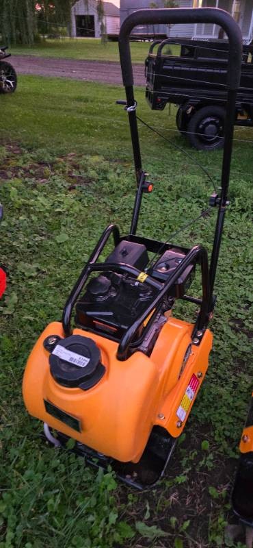 FUTURE Vibratory Plate Compactor (FT90)