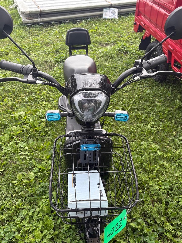 SDLANCH Two-Wheeled Electric Vehicle (EV)