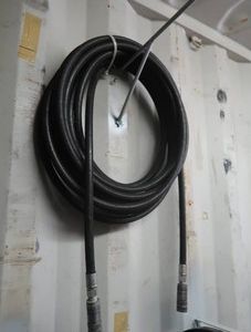 WEATHER HEAD HYDRAULIC HOSE