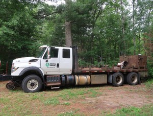 INTERNATIONAL 7600 FLATBED HI-RAIL (CAN BE ADAPTED)