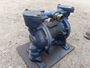 LINCOLN DIAPHRAGM PUMP