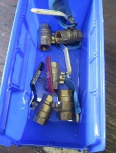 THREADED BRASS BALL VALVES
