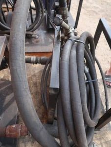 GREASE PUMP WITH EXTRA HOSES