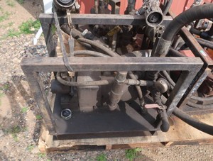 STEEL CAGED GREASE PUMP