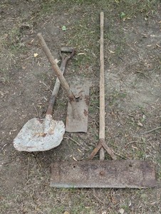Set of 3 Concrete ShovelsTools