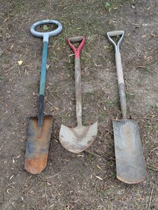 Set of 3 Handled Specialty Shovels