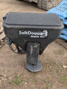 Salt Dogg Spreader - Hitch Attachment