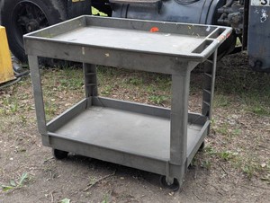 RUBBERMAID COMMERCIAL PRODUCTS Utility Cart 500 lb, 2 Shelves