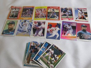 Assorted Kirby Puckett Cards...