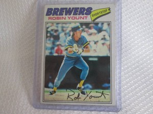 1977 Topps Robin Yount Card...