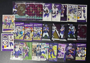 Minnesota Vikings 26-Card Football Card  Lot