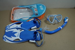 Cressi Blulove Kids Snorkel Set - Fin Size SM