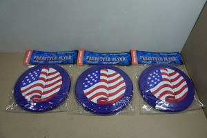 3 Freestyle Flyer Frisbees