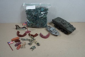 Toy Soldiers and Accessories