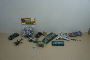 Toy Soldiers and Accessories