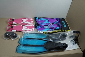 Kids and Adults Swim Fins and Goggles
