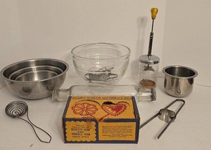 Vintage KitchenAid Glass Mixer Bowl & Assorted Kitchenware Lot