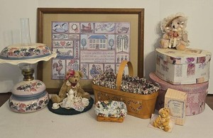 Vintage Country Home Decor Lot Framed Sampler Lamp Baskets Bears
