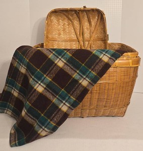 Vintage Wicker Picnic Basket Hamper With Wool Plaid Camp Blanket