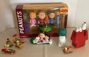 Peanuts Snoopy Charlie Brown Collectibles Toy Figure Decor Lot