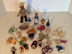 Vintage Folk Art Doll Ornament Lot Wood Peg Yarn Crochet Miniatures
