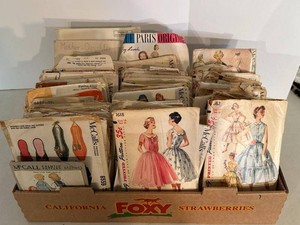 Lot of Vintage Sewing Patterns McCalls Simplicity Advance Vogue